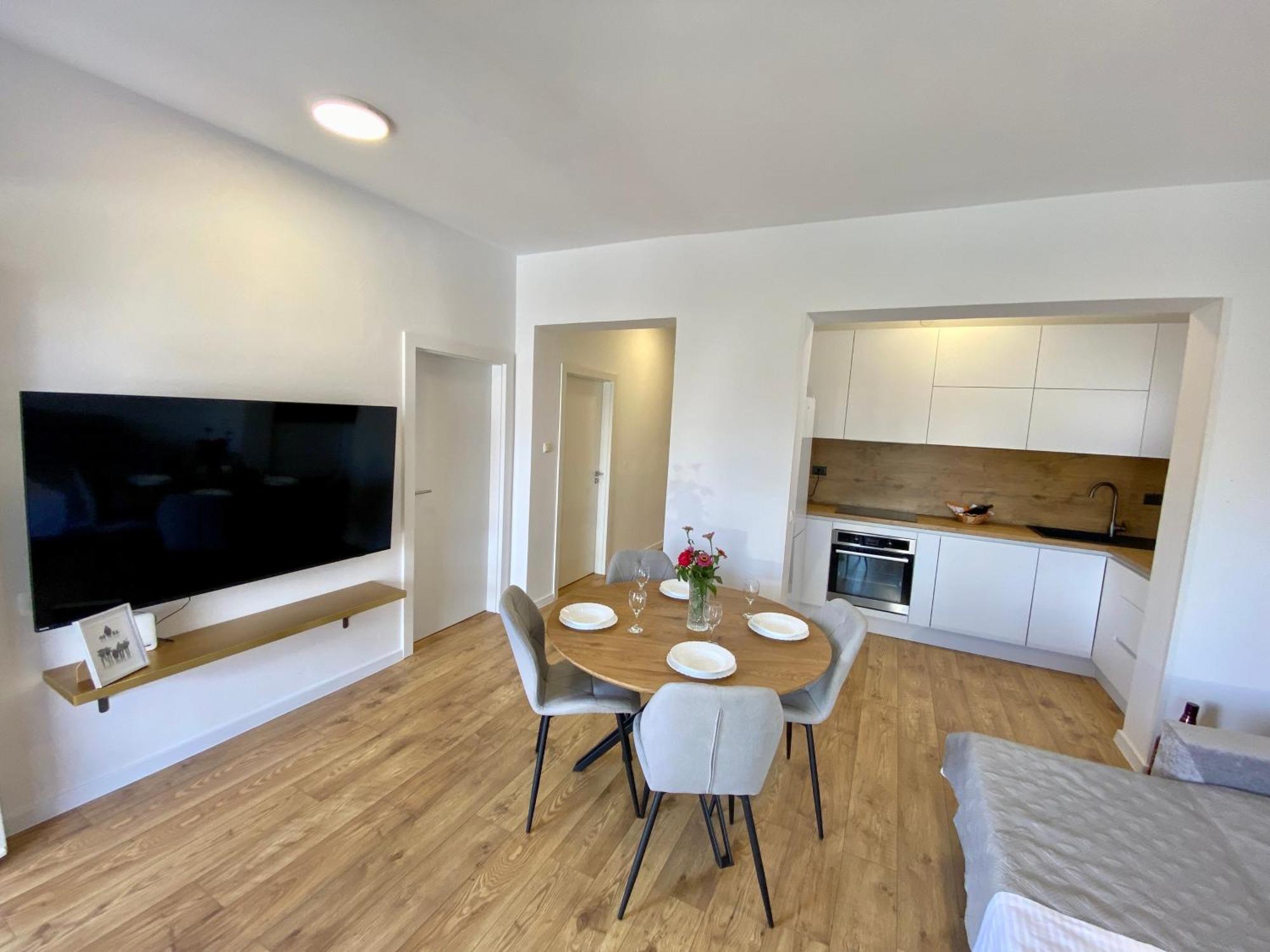 West Apartments Zadar Eksteriør bilde