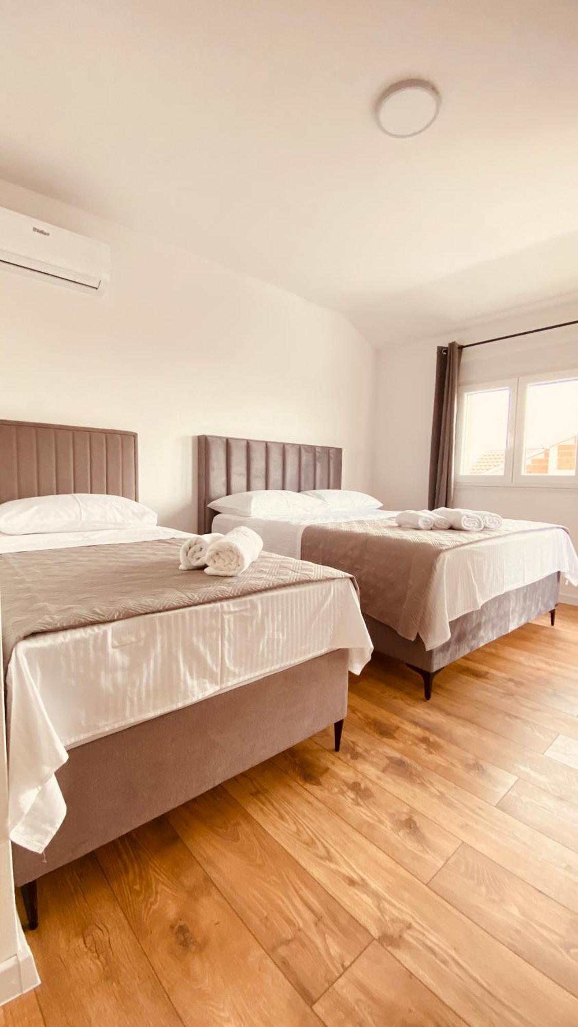 West Apartments Zadar Eksteriør bilde
