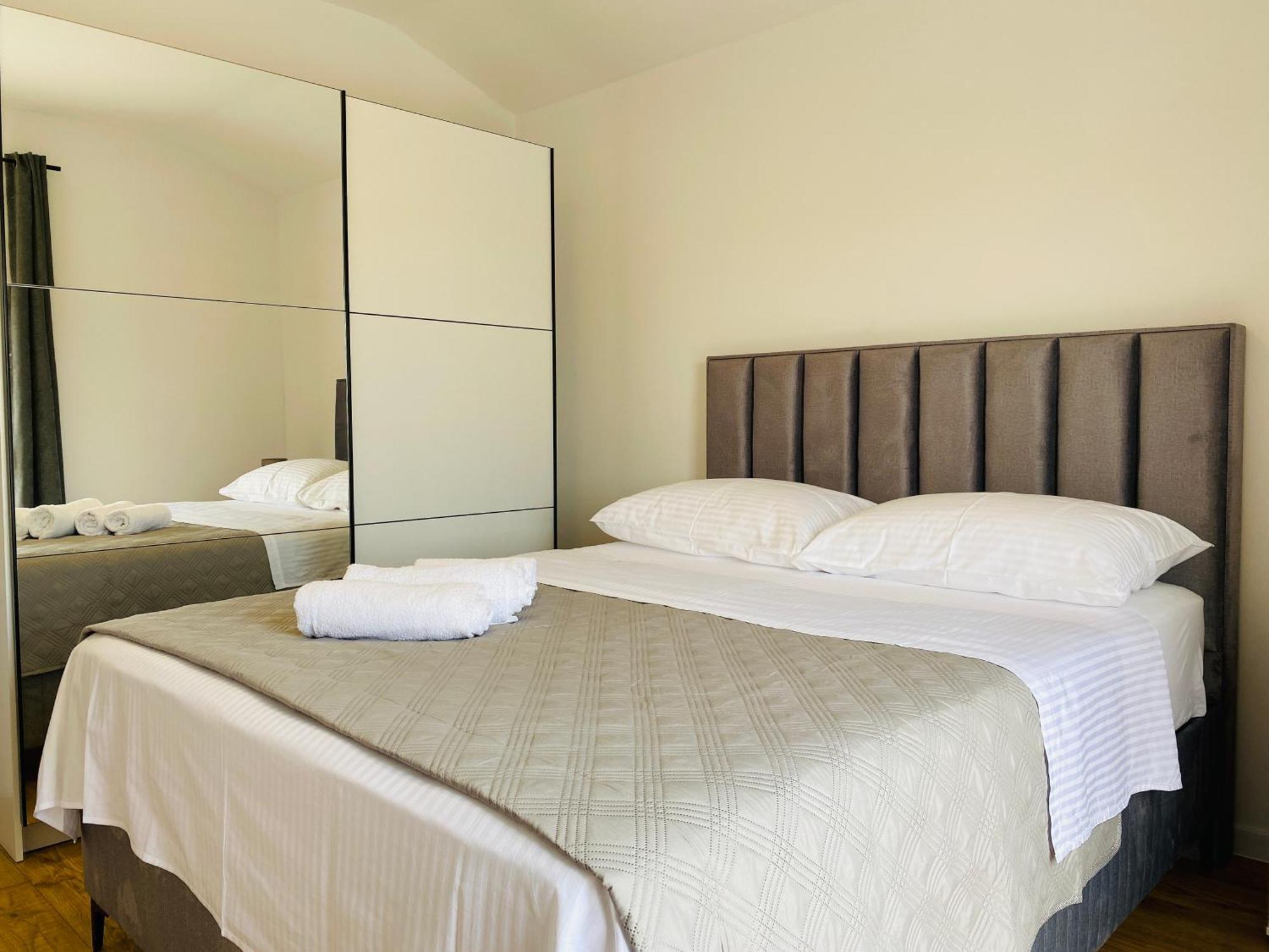 West Apartments Zadar Eksteriør bilde